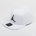 Кепка Nike JORDAN PRO JUMPMAN SNAPBACK білий, чорний Уні MISC