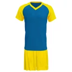 Футбольна форма R000YT