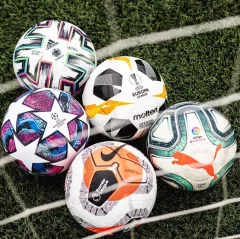 Футбольні м'ячі