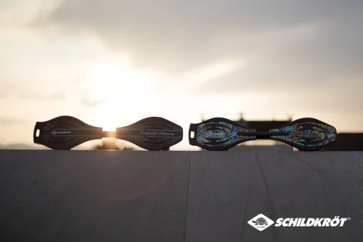 Вейвборд Schildkröt Waveboard Good Vibes Graffiti чорний, мультиколор Уні Max:80 кг