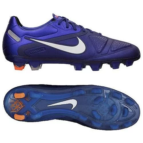 Бутси Nike CTR360 MAESTRI II FG 44 (28 см)
