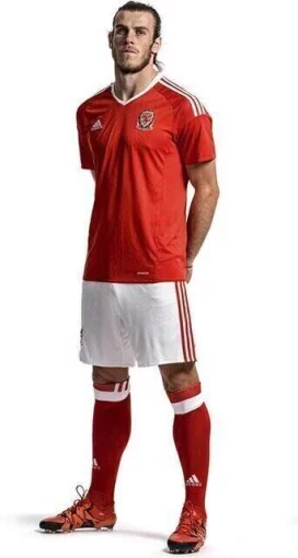 Футбольна форма A004YT