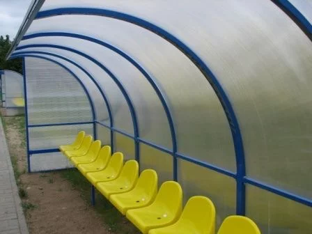 Кабінка для запасних гравців на 12 місць