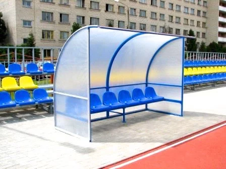 Кабінка для запасних гравців на 6 місць