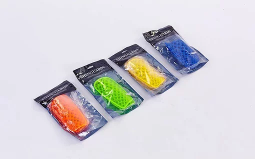 Щитки футбольні FB-671-M, розмір М